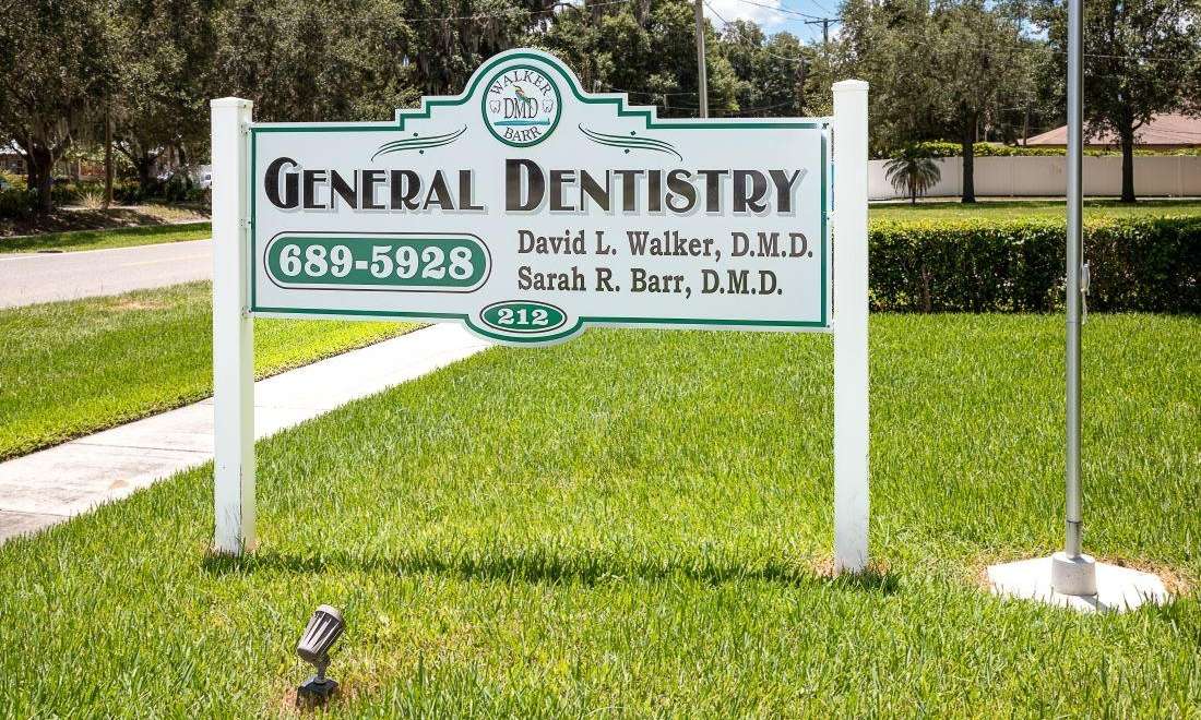 Walker & Barr, DMD signage outside of dentist office in Brandon, FL